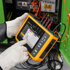 Fluke 190-102-III осциллограф-мультиметр цифровой двухканальный 100 МГц